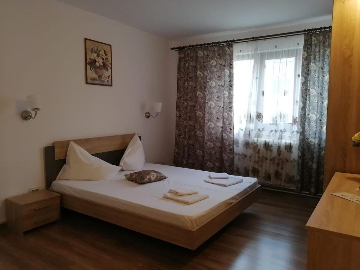 Orăştie Hotel Dacor מראה חיצוני תמונה