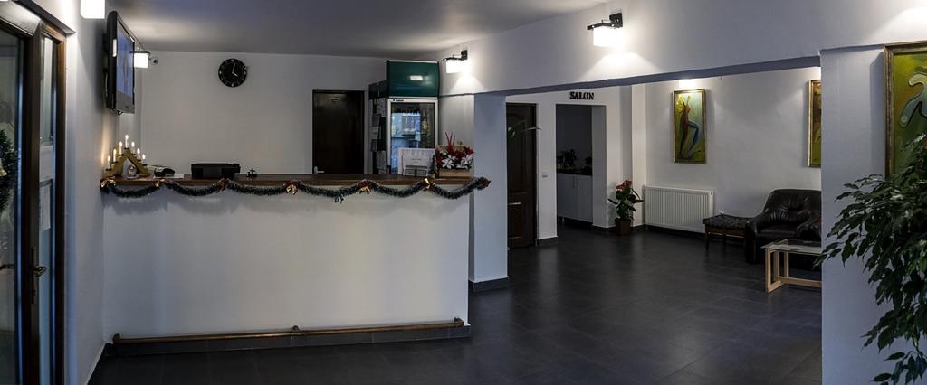 Orăştie Hotel Dacor מראה חיצוני תמונה