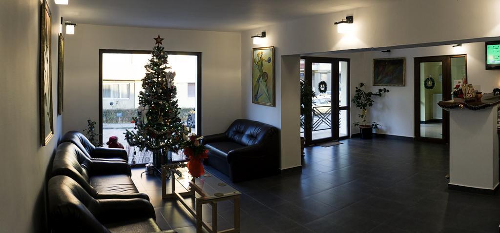 Orăştie Hotel Dacor מראה חיצוני תמונה