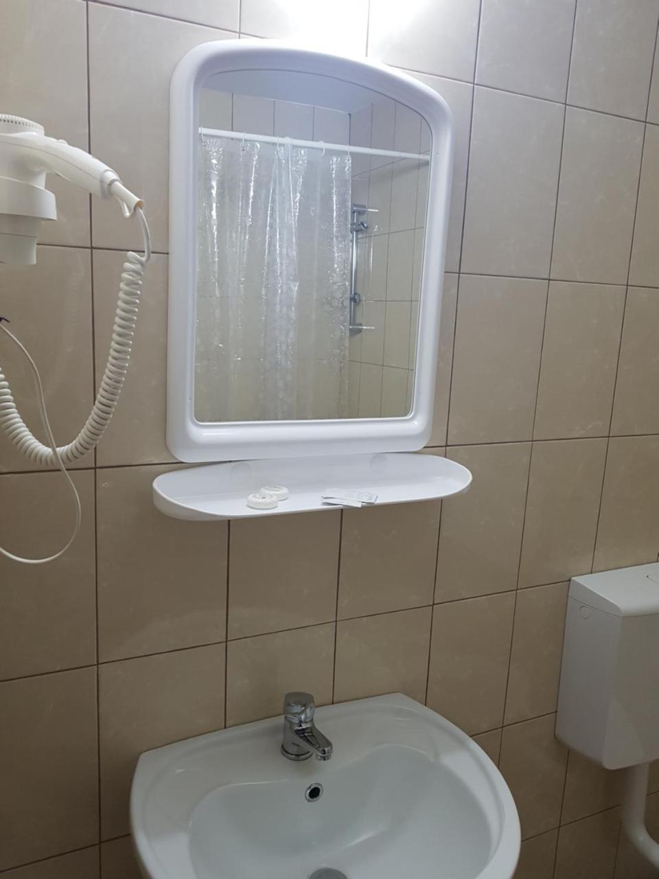 Orăştie Hotel Dacor מראה חיצוני תמונה